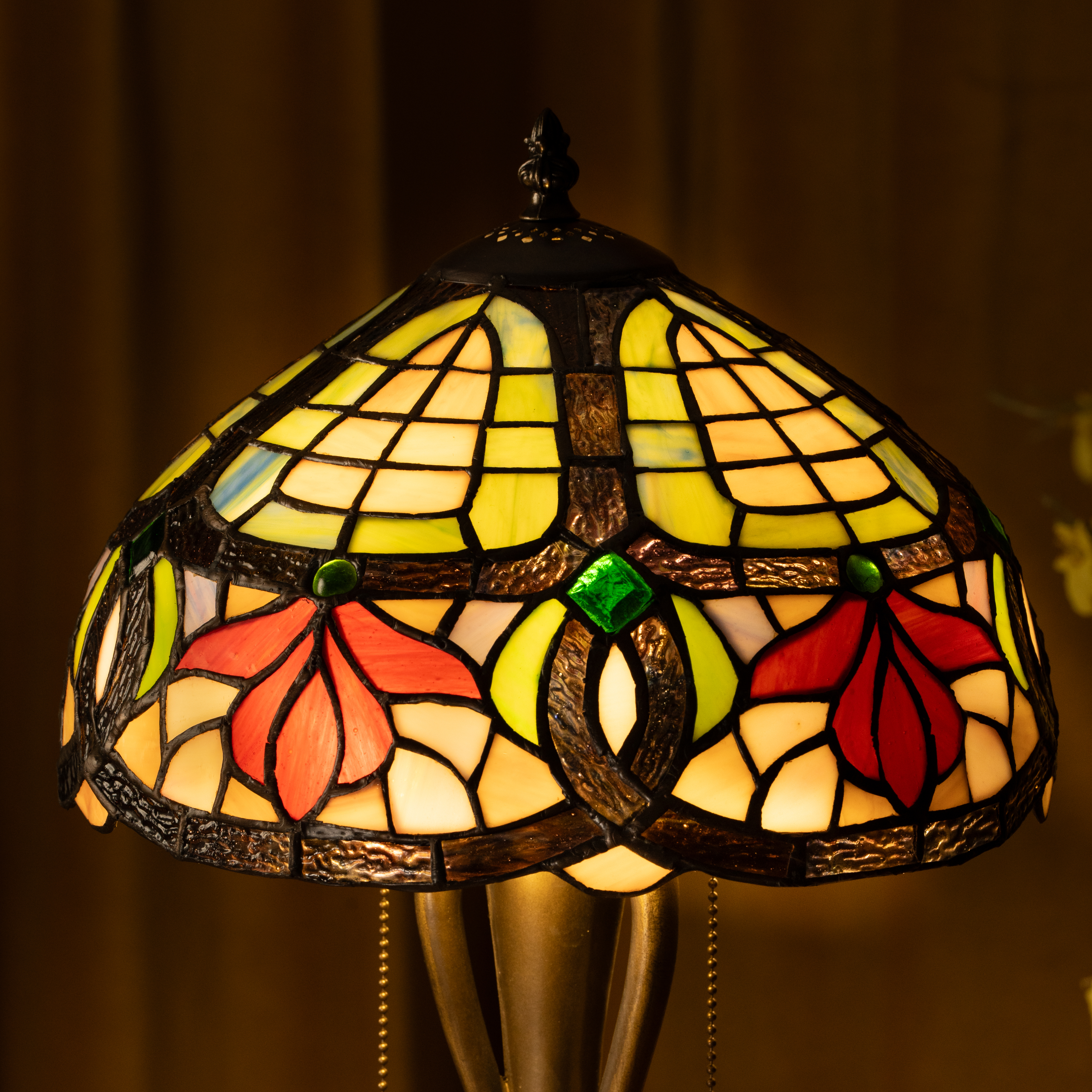 Lampe de table Tiffany à pétales d'automne