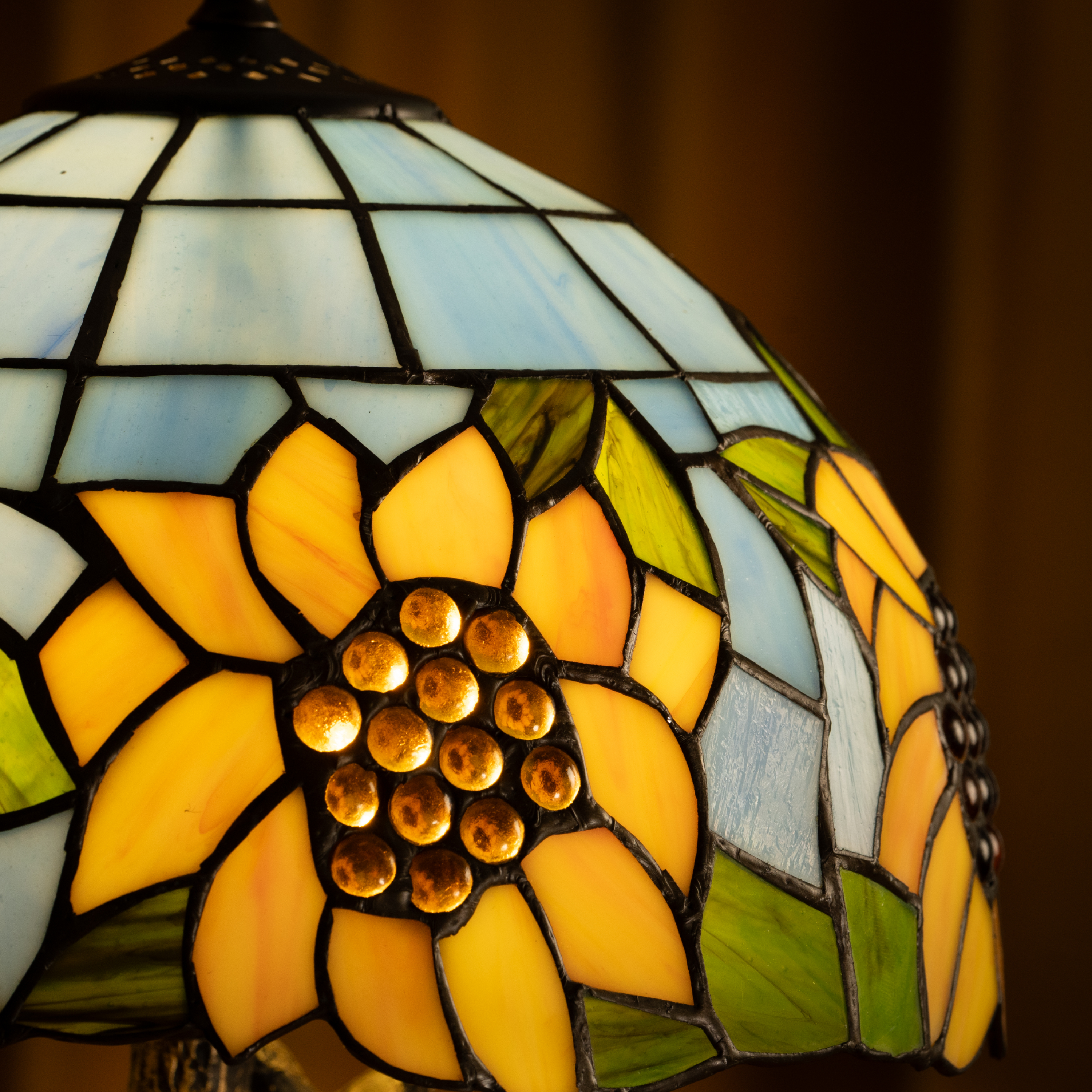 Sunflower Haven Tiffany Table Lamp