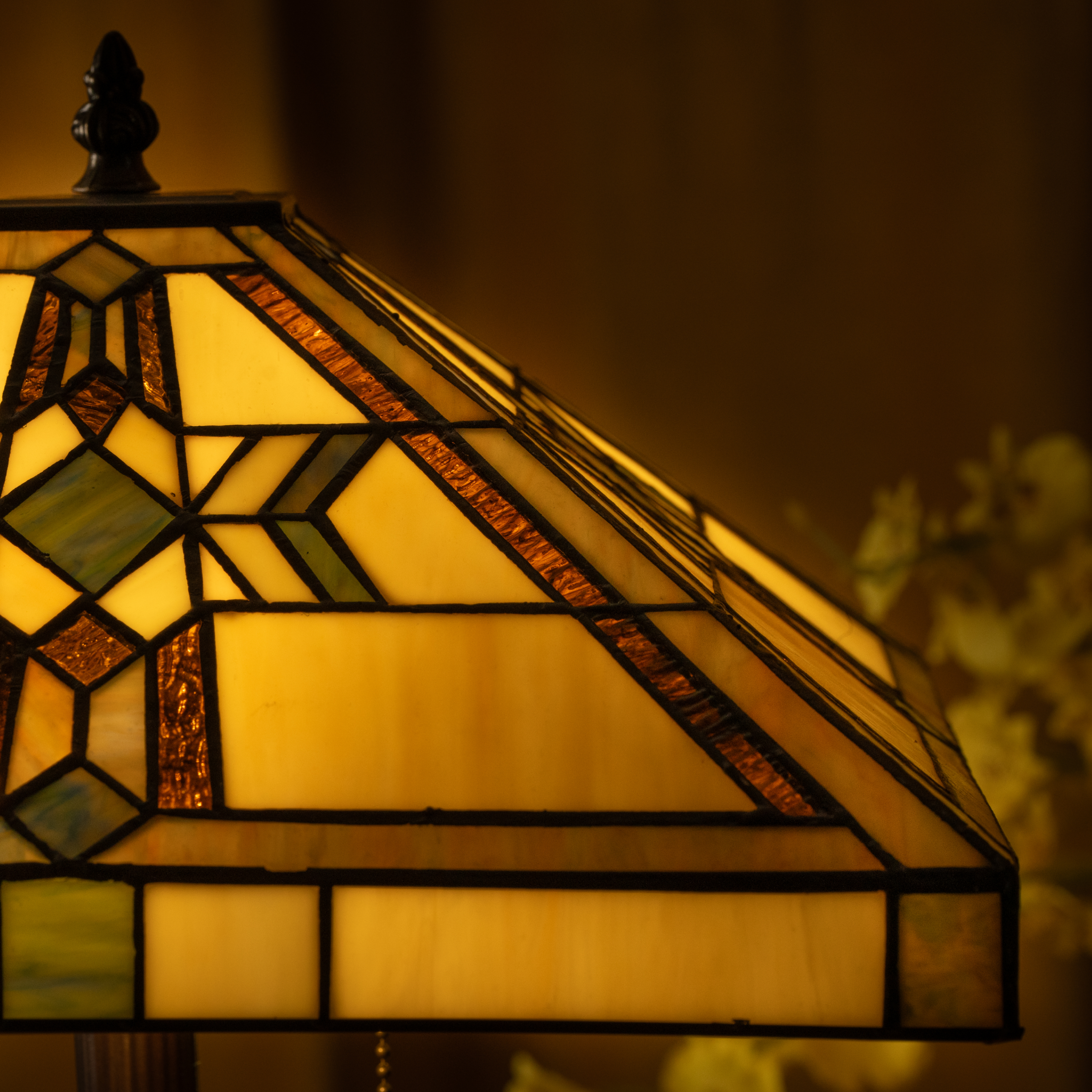 Lampe Tiffany artisanale en ambre