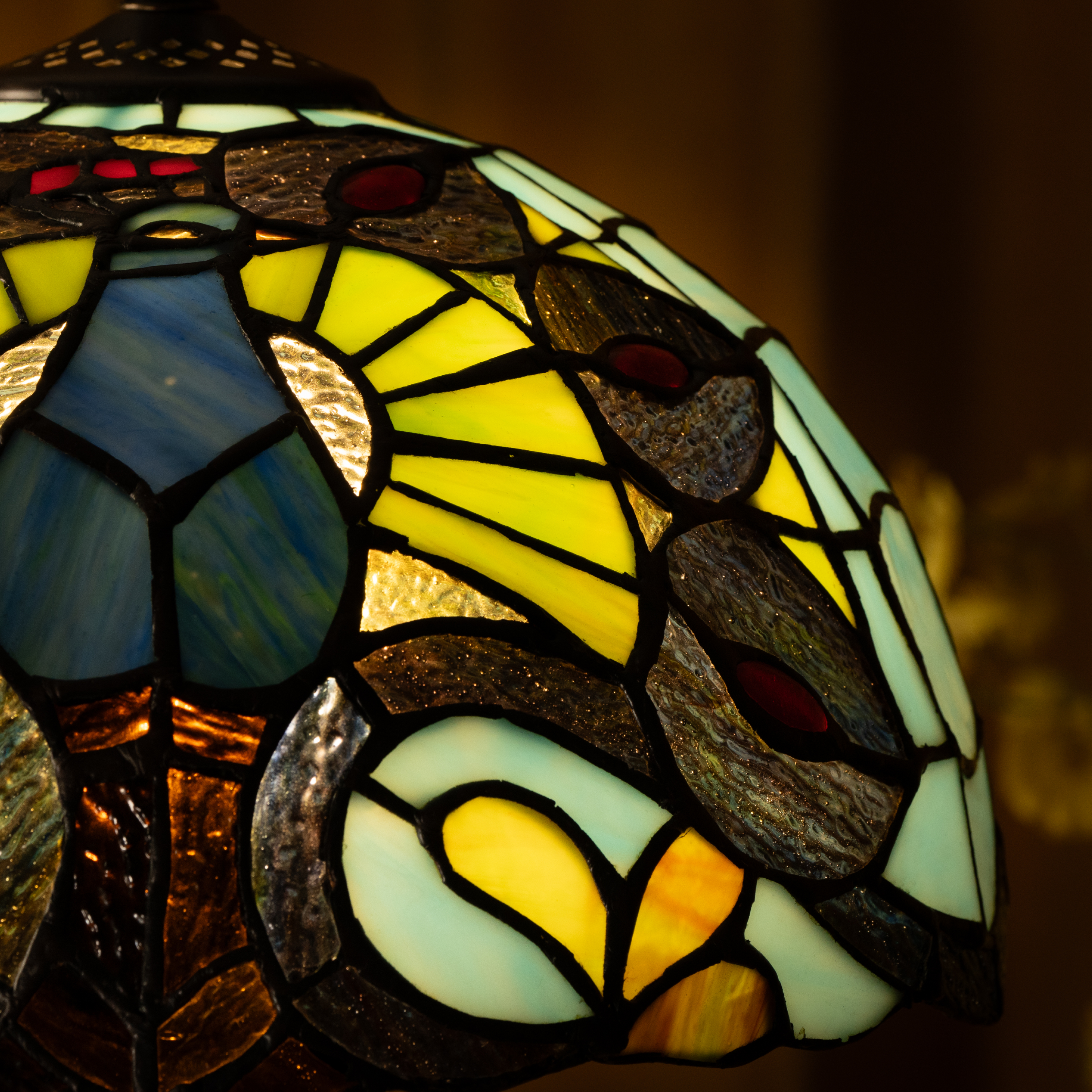 Enchanted Woods Tiffany Table Lamp