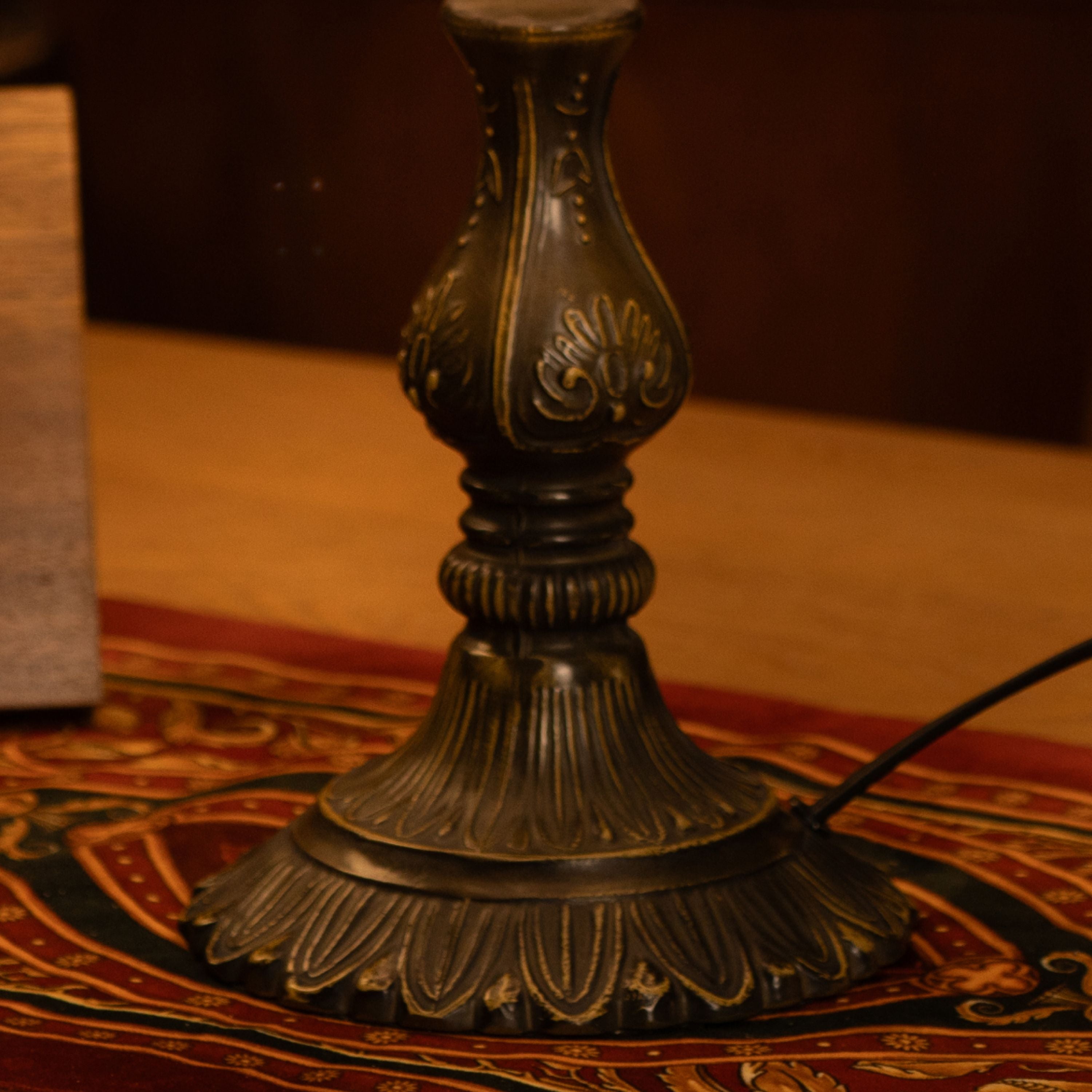 Bluebell Radiance Tiffany Table Lamp