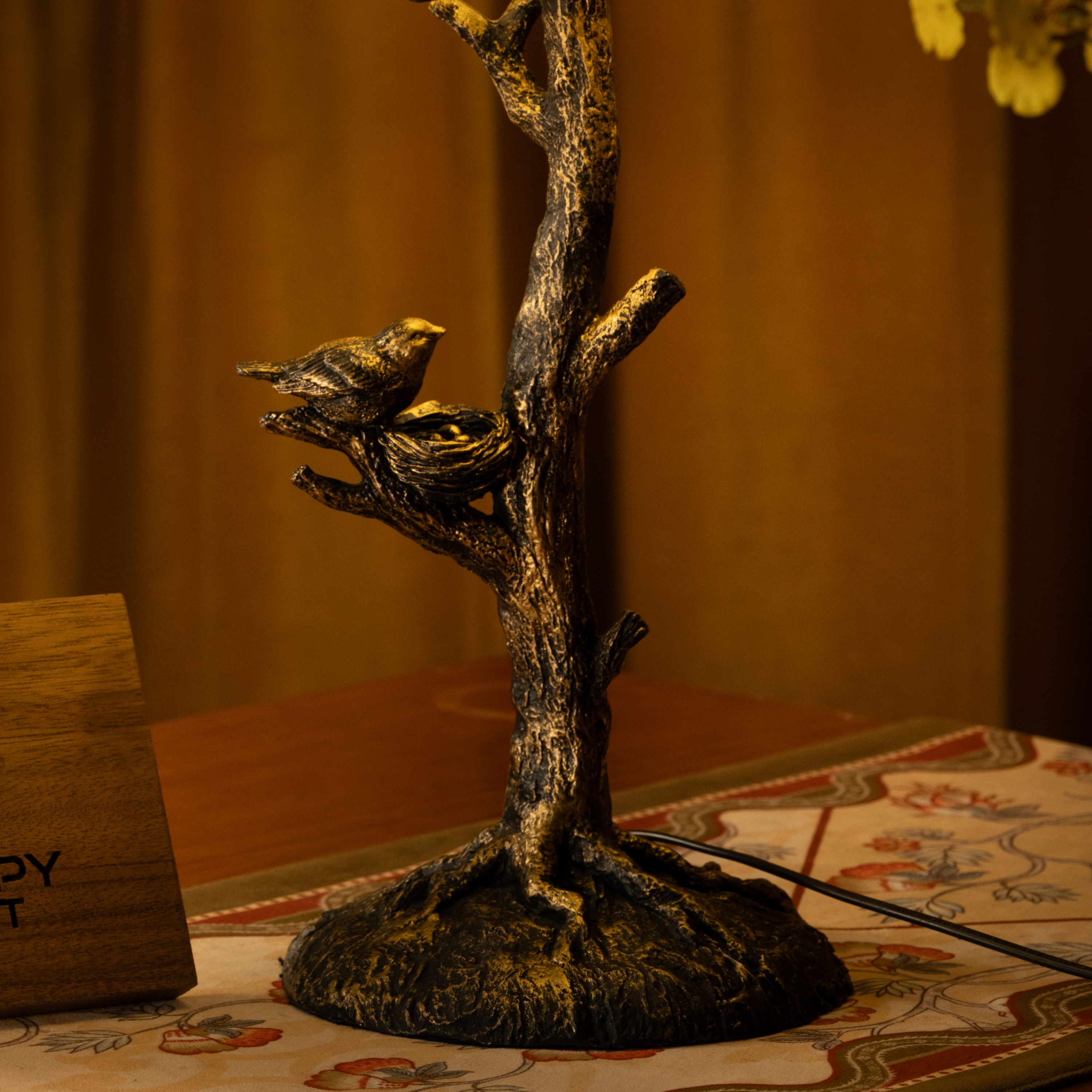 Sunflower Haven Tiffany Table Lamp