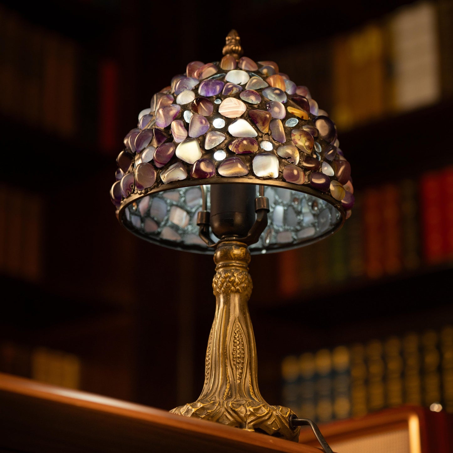 Duskmire Pebble Lamp