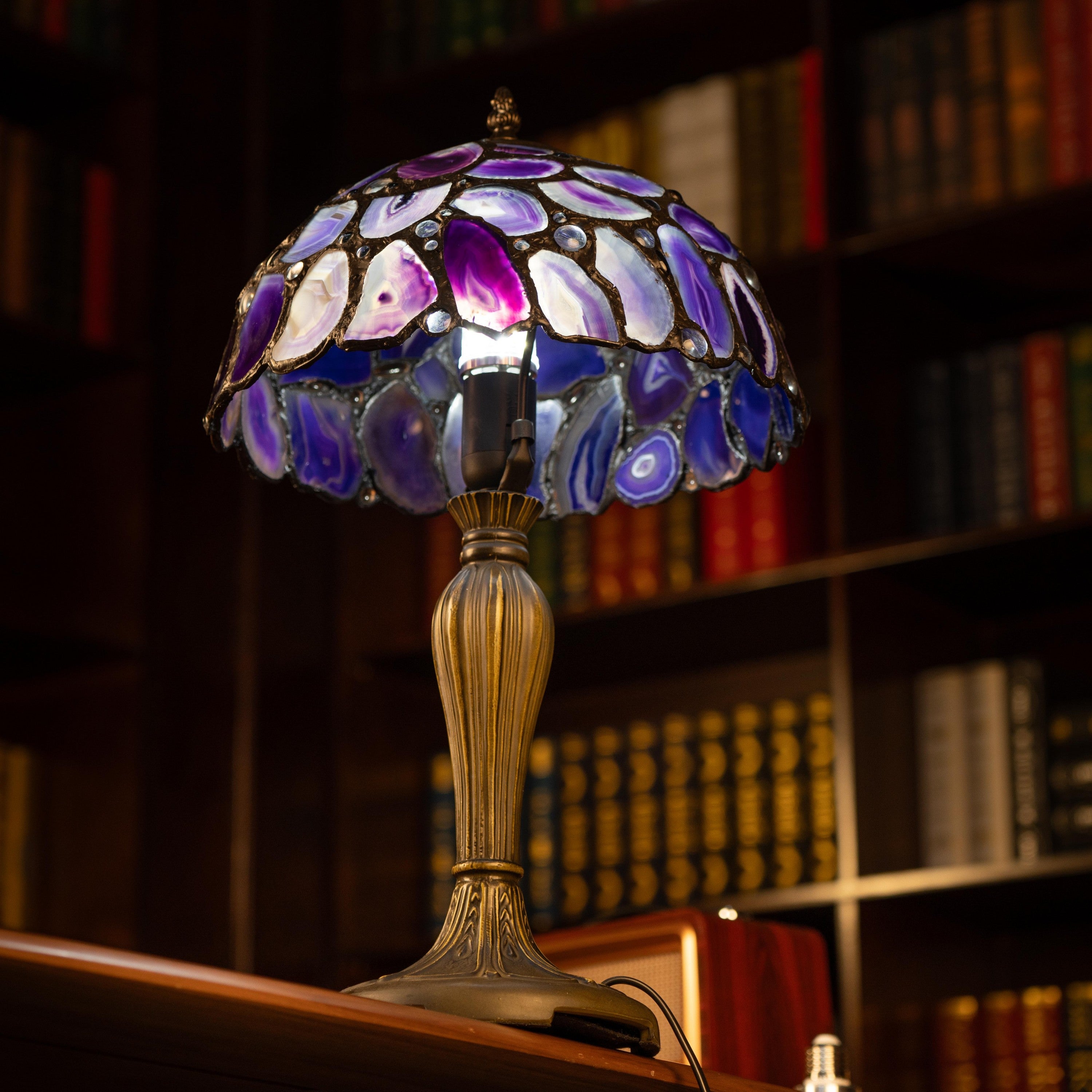 Amethwyn Bloom Lamp