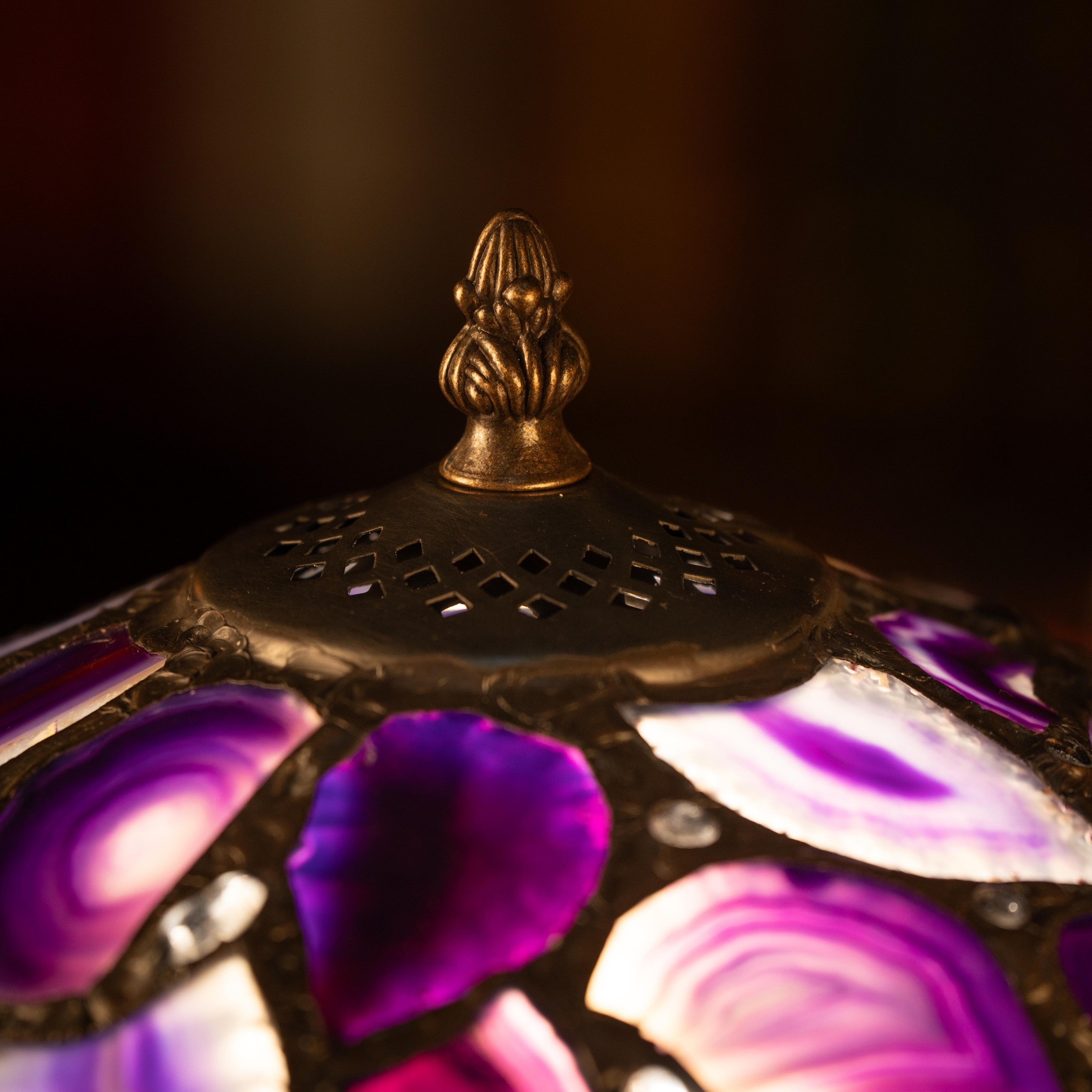 Amethwyn Bloom Lamp