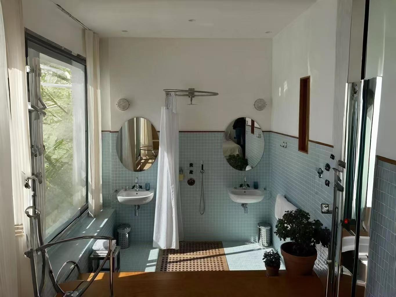 The Art of Harmonizing Light, Color, and Space in Interior Design