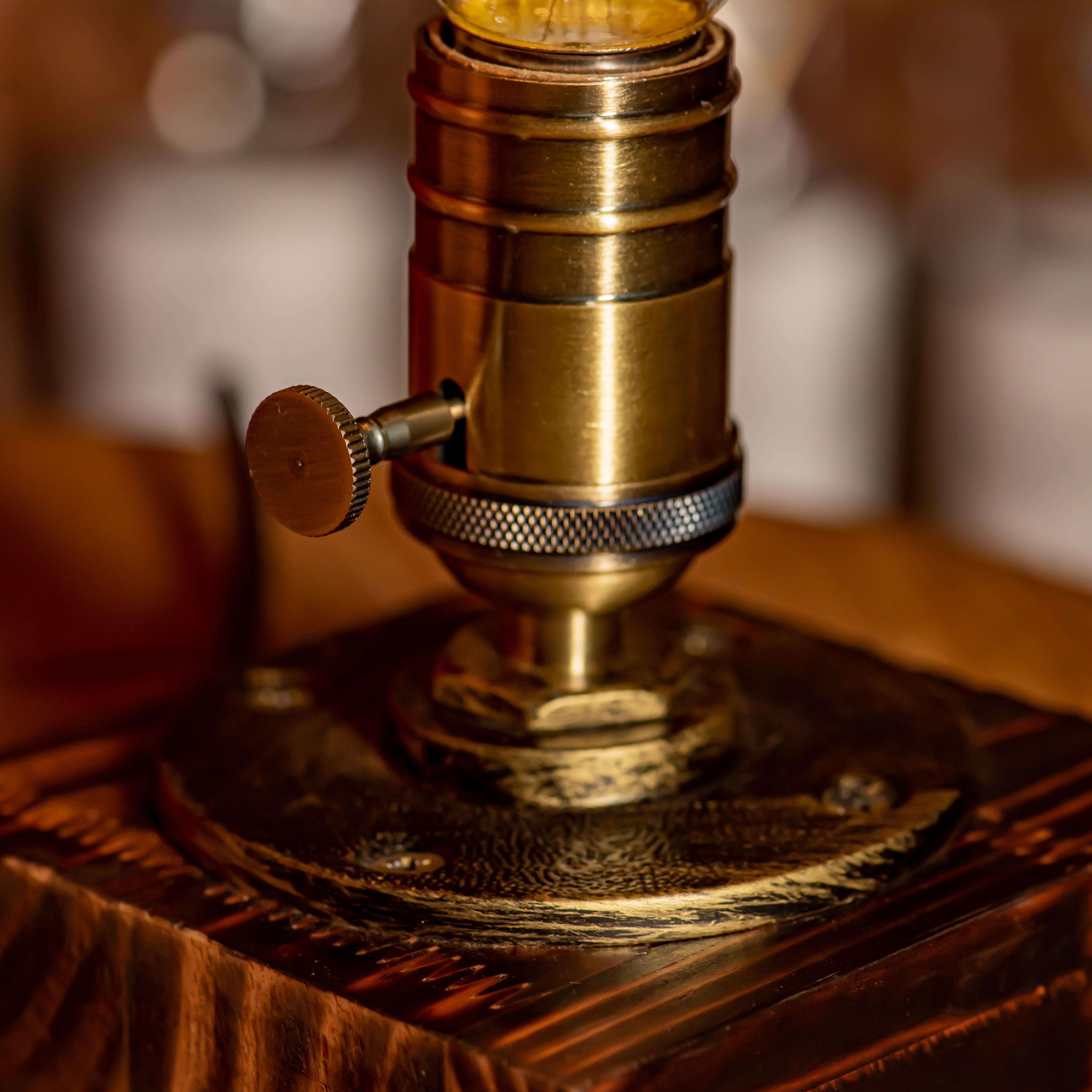 Lampe à tuyau réglable vintage faite à la main de style steampunk Edison