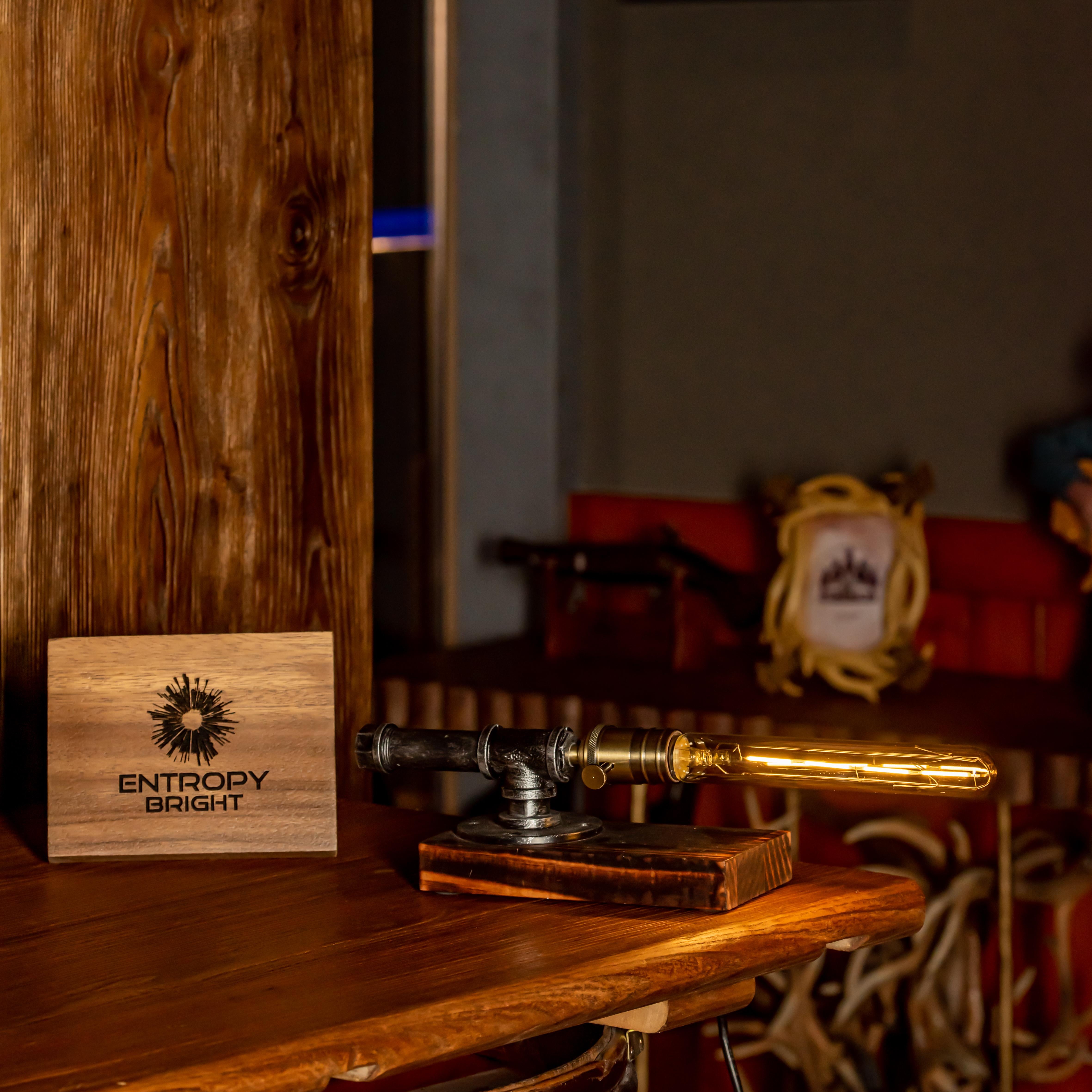 Lámpara de tubo ajustable vintage hecha a mano Steampunk Echo