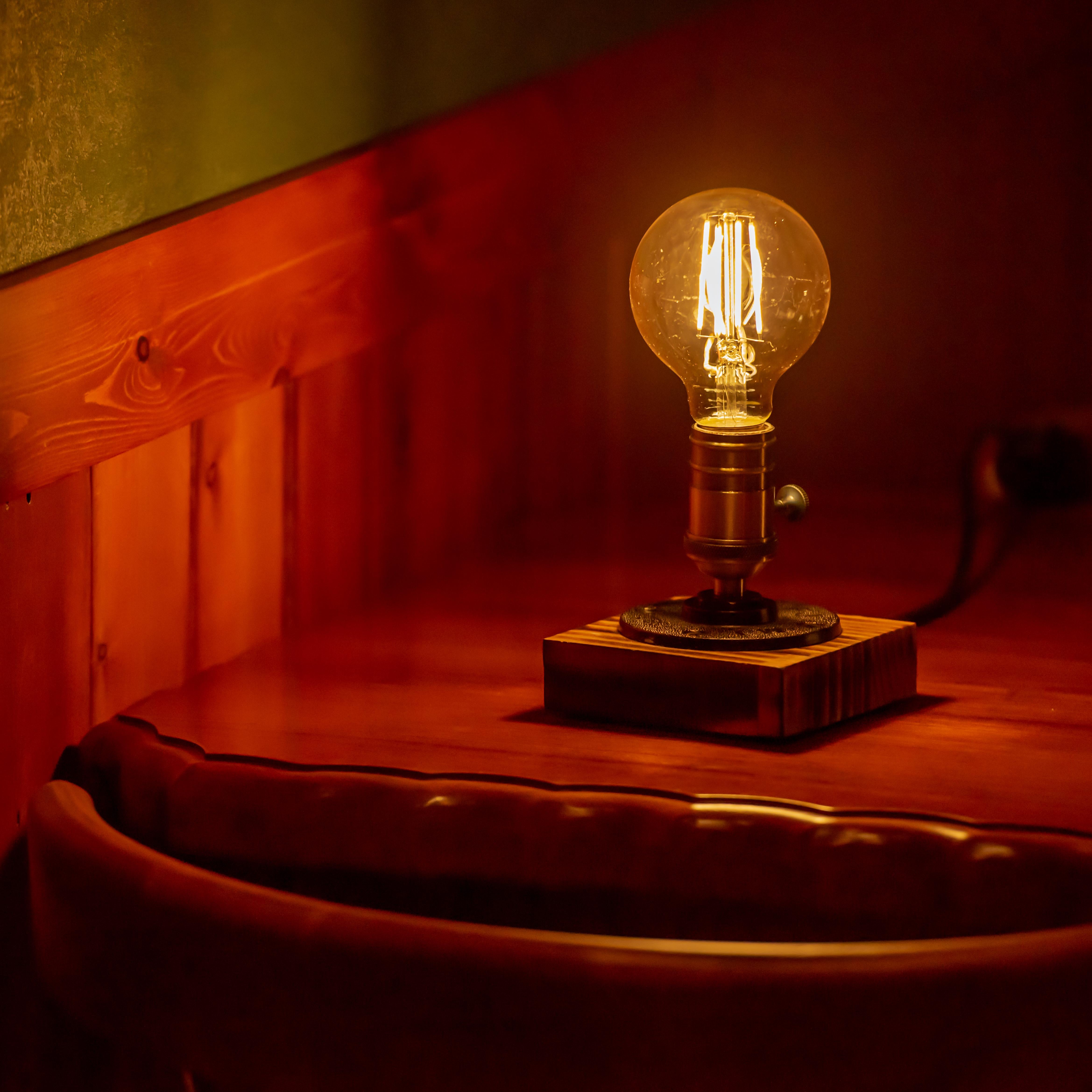 Lampe à tuyau réglable vintage faite à la main de style steampunk Edison