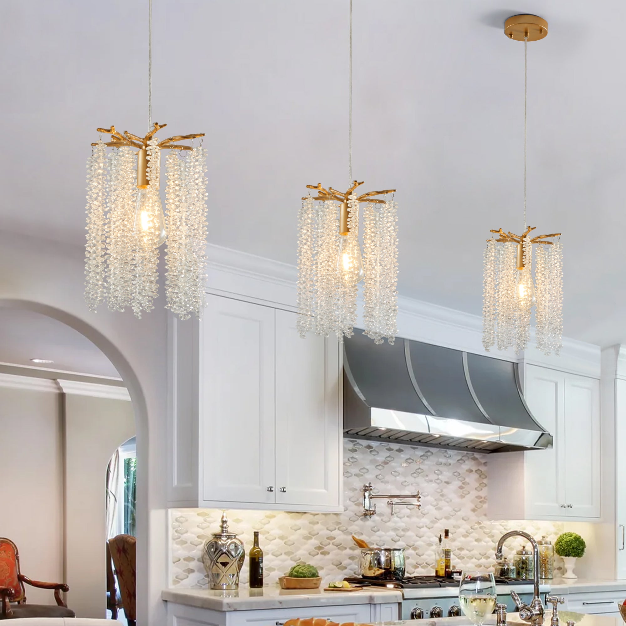 Lot de 3 lampes suspendues en cristal de luxe, lustre élégant avec finition dorée et design en perles en cascade (sans ampoules) 