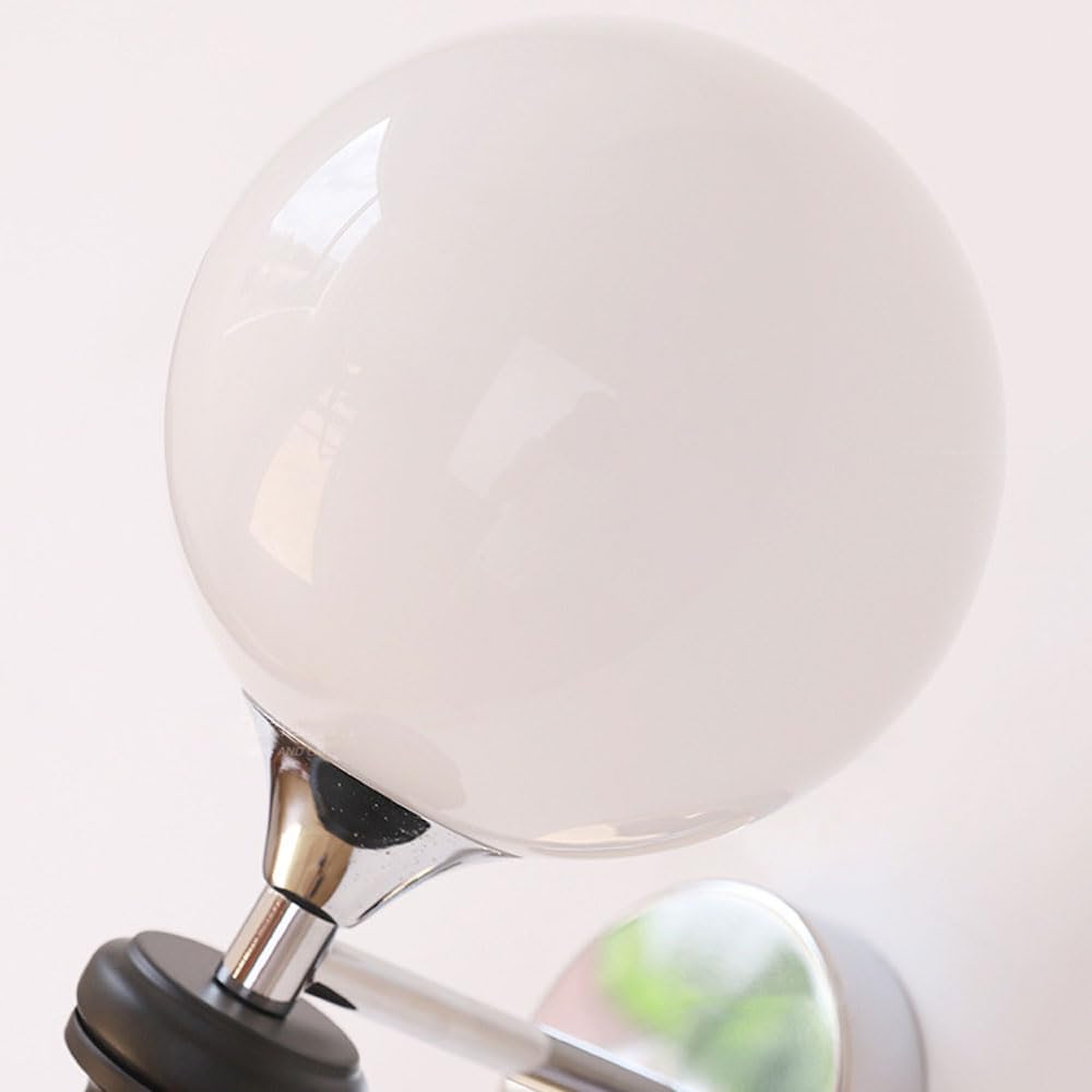 Modern Nordic Wall Sconce – Elegant and Functional Lighting