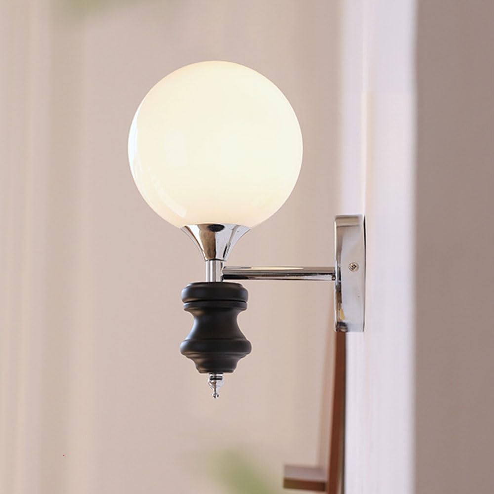 Modern Nordic Wall Sconce – Elegant and Functional Lighting