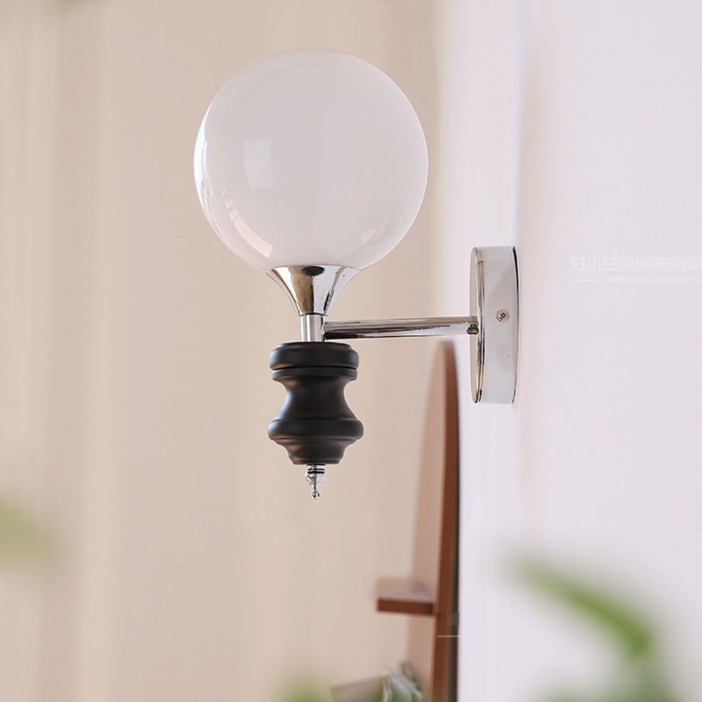 Modern Nordic Wall Sconce – Elegant and Functional Lighting