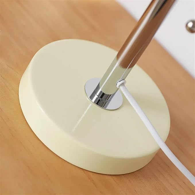 Vintage Bauhaus-Inspired Table Lamp – Timeless Elegance