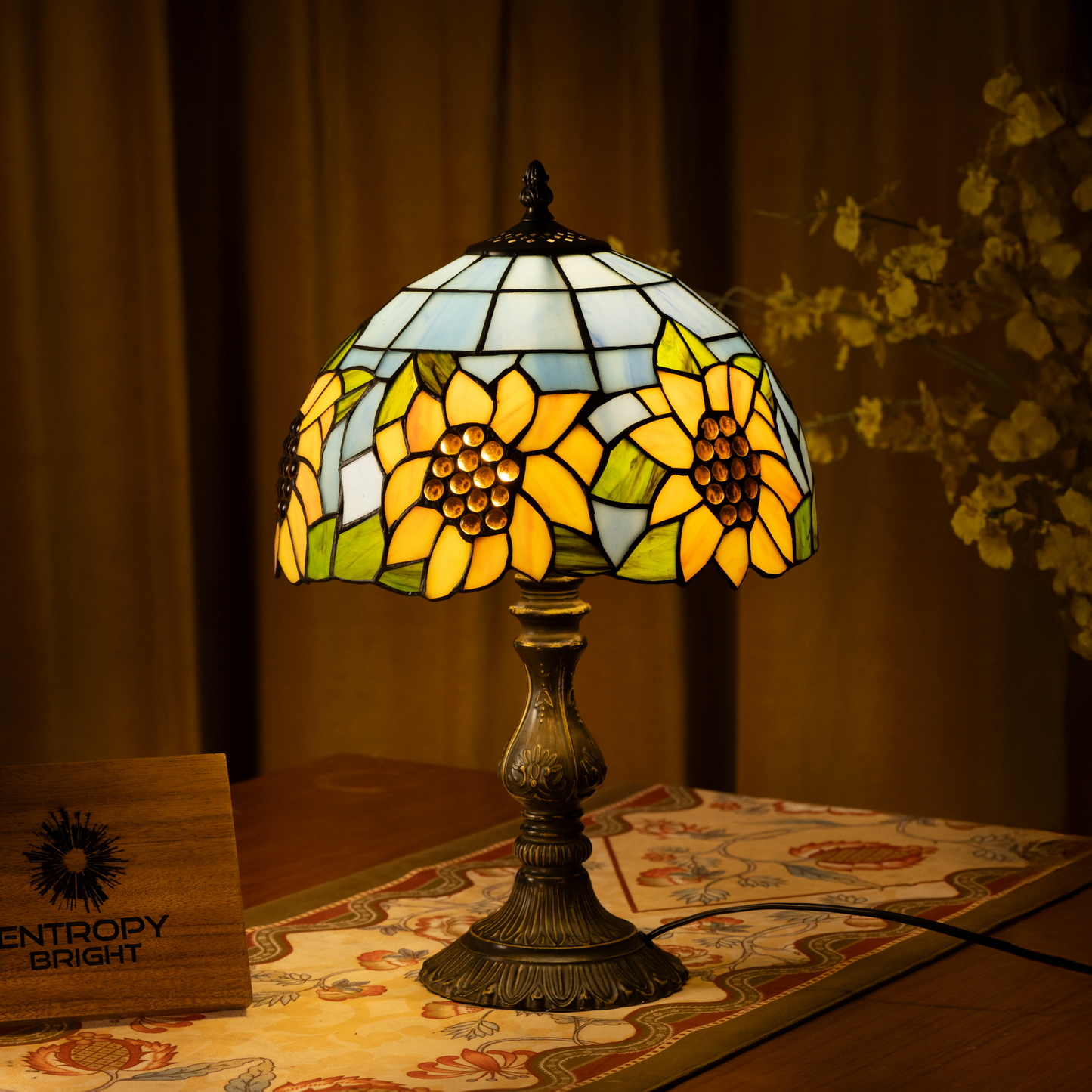 Sunshine Bloom Tiffany Table Lamp