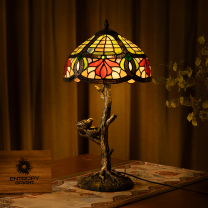 Lampe de table Tiffany à motif de fleurs de forêt