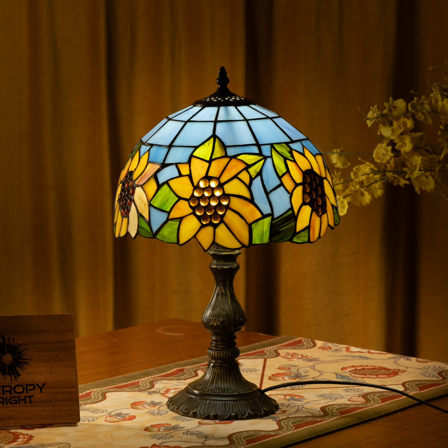 Sunshine Bloom Tiffany Table Lamp
