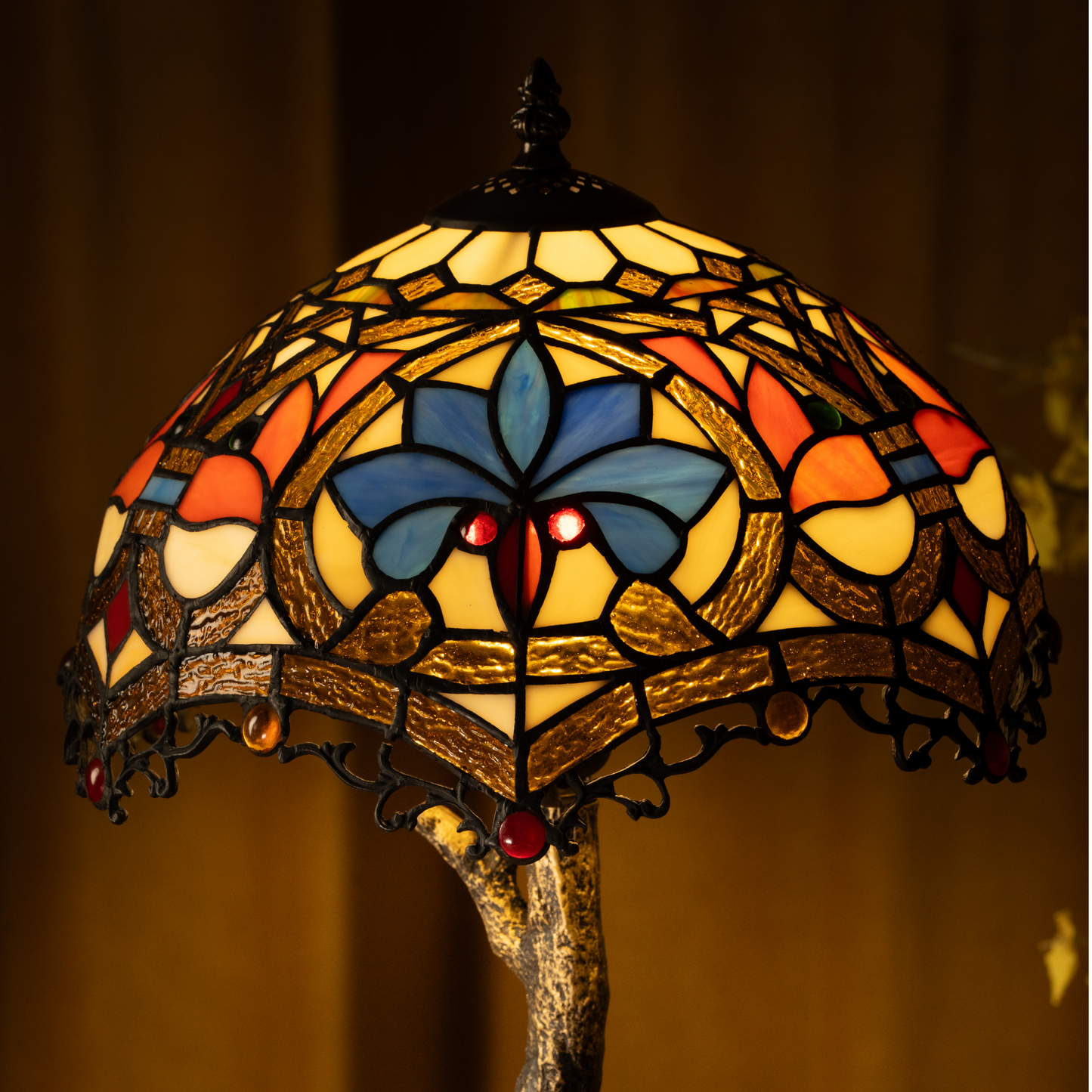 Blue Petal Grove Tiffany Table Lamp