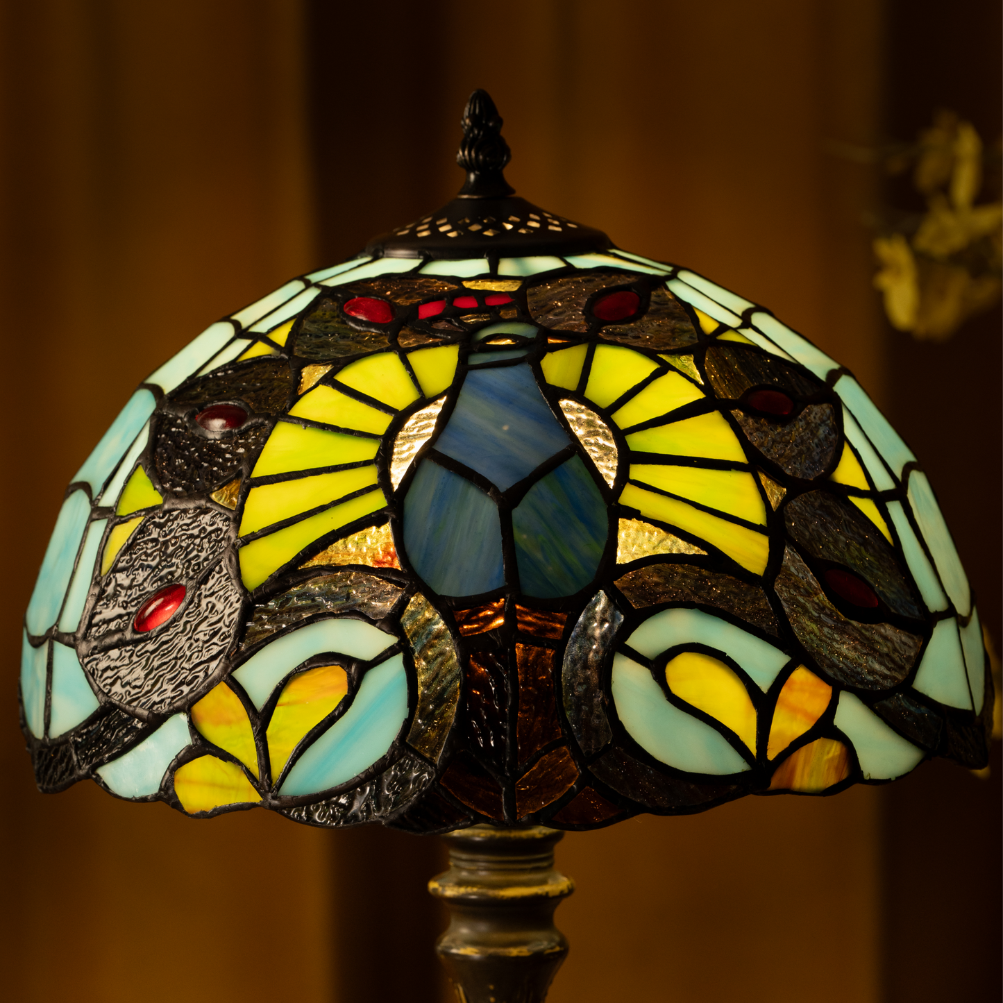 Mystic Bloom Tiffany Table Lamp