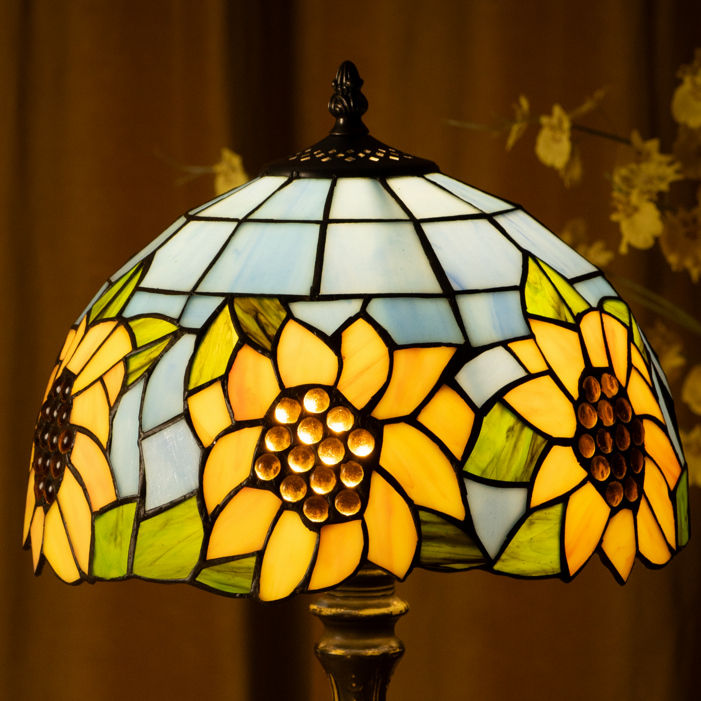 Sunshine Bloom Tiffany Table Lamp
