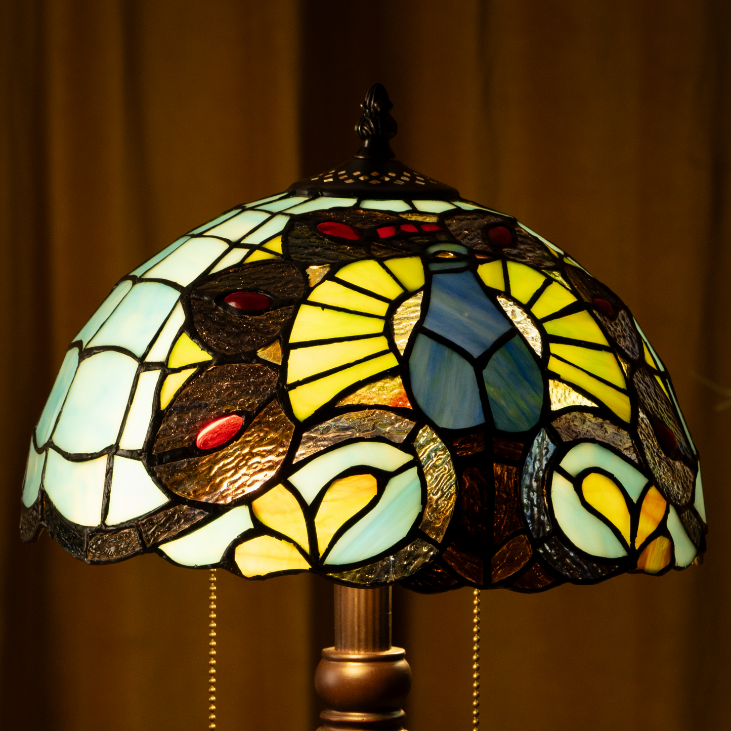 Mystic Leaf Tiffany Table Lamp