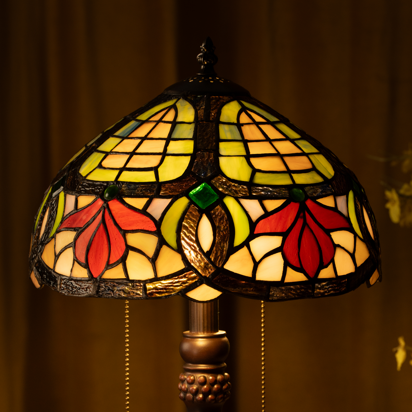 Ruby Garden Tiffany Table Lamp