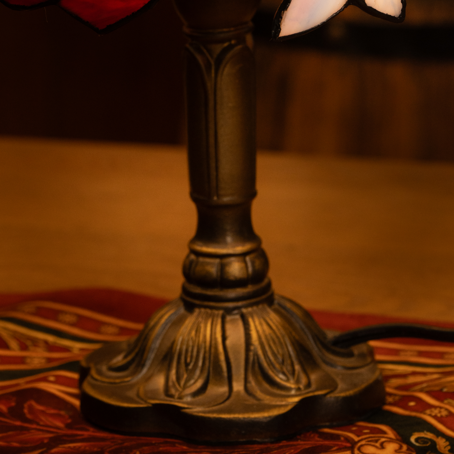 Rosy Sunrise Bliss Tiffany Lamp