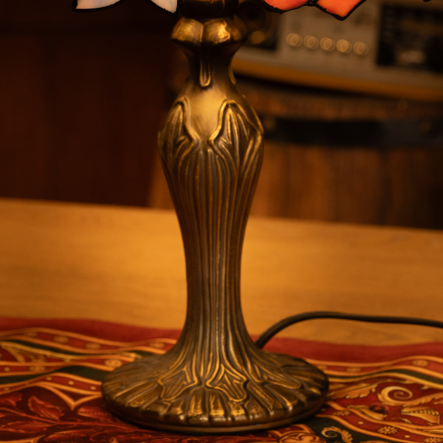Rosy Sunrise Bliss Tiffany Lamp