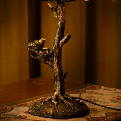 Lampe de table Tiffany à motif de fleurs de forêt