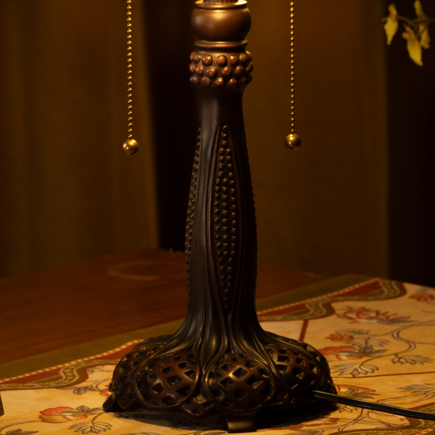 Sunflower Delight Tiffany Table Lamp