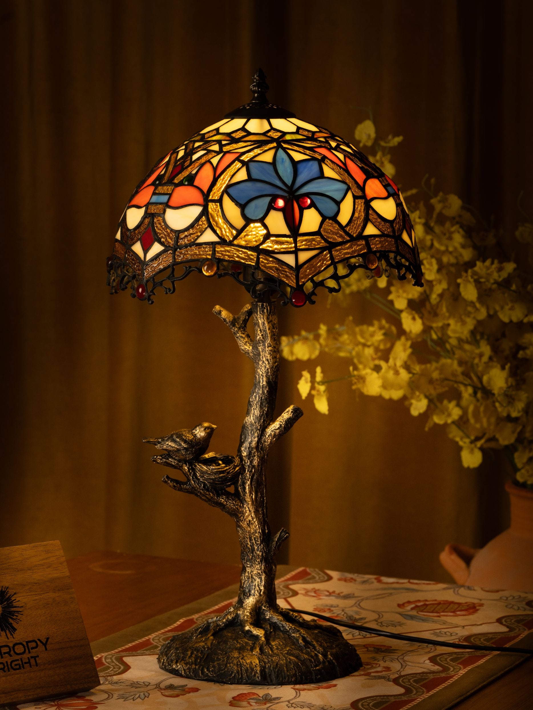 Lampe de table Tiffany à pétales bleus