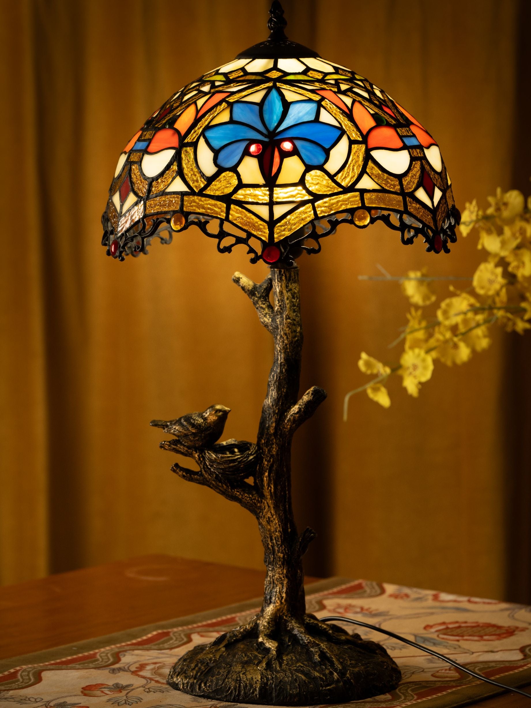 Lampe de table Tiffany à pétales bleus