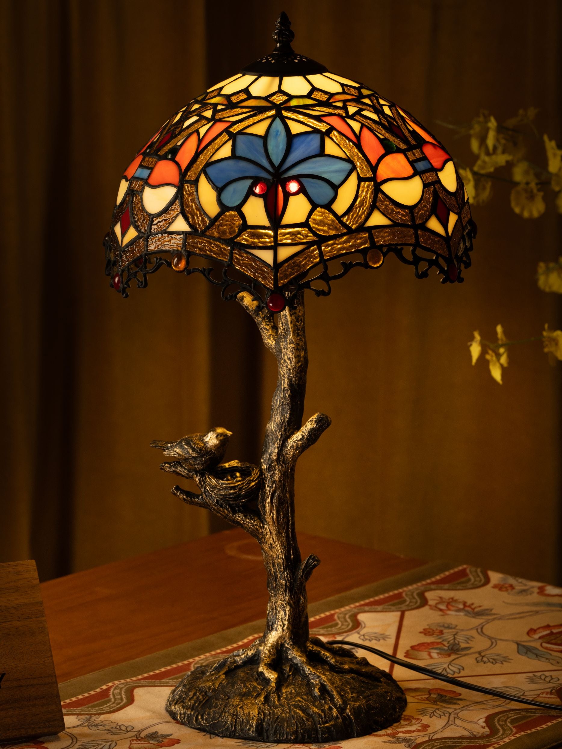 Lampe de table Tiffany à pétales bleus