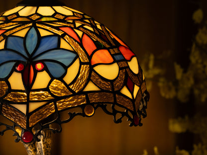 Lampe de table Tiffany à pétales bleus