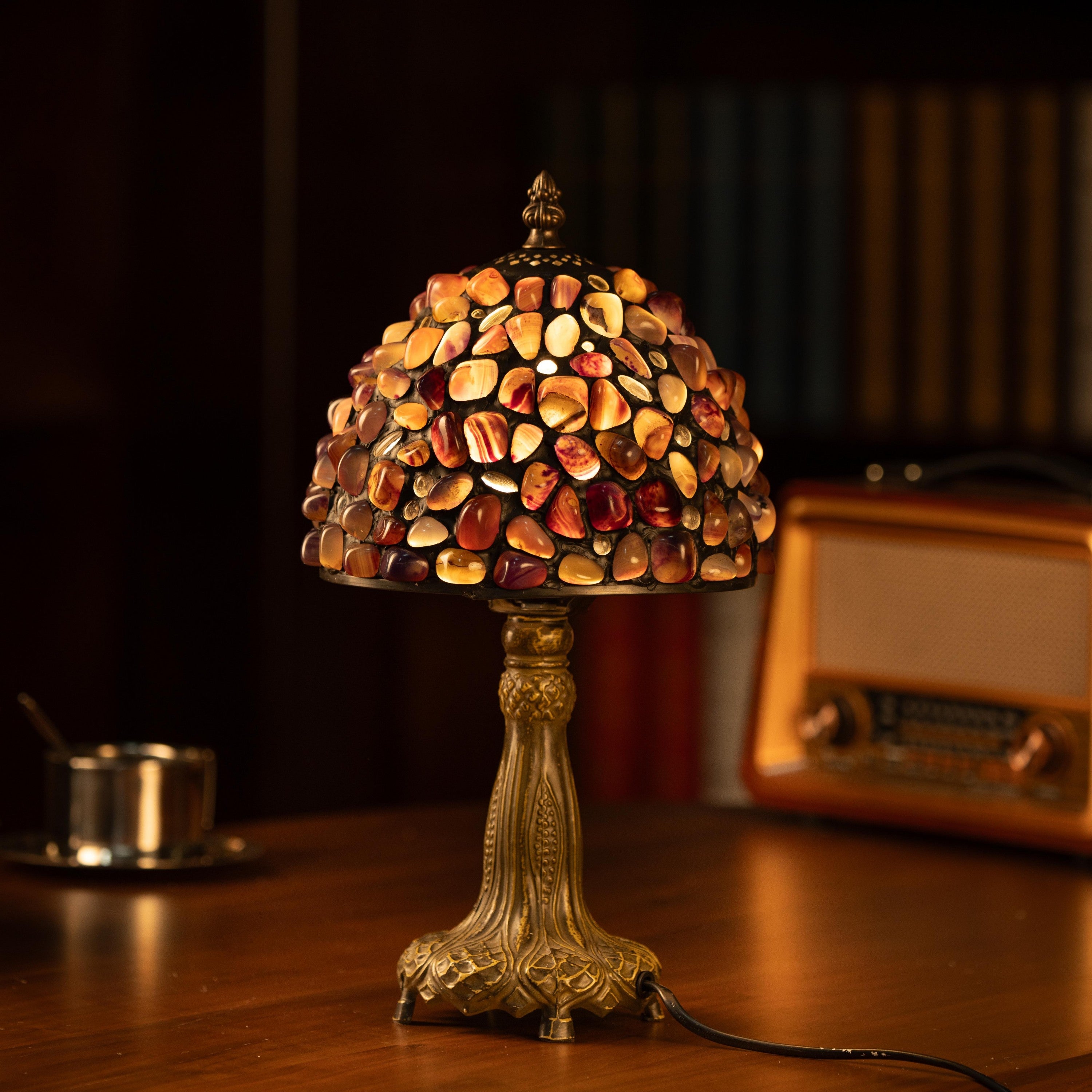 Duskmire Pebble Lamp
