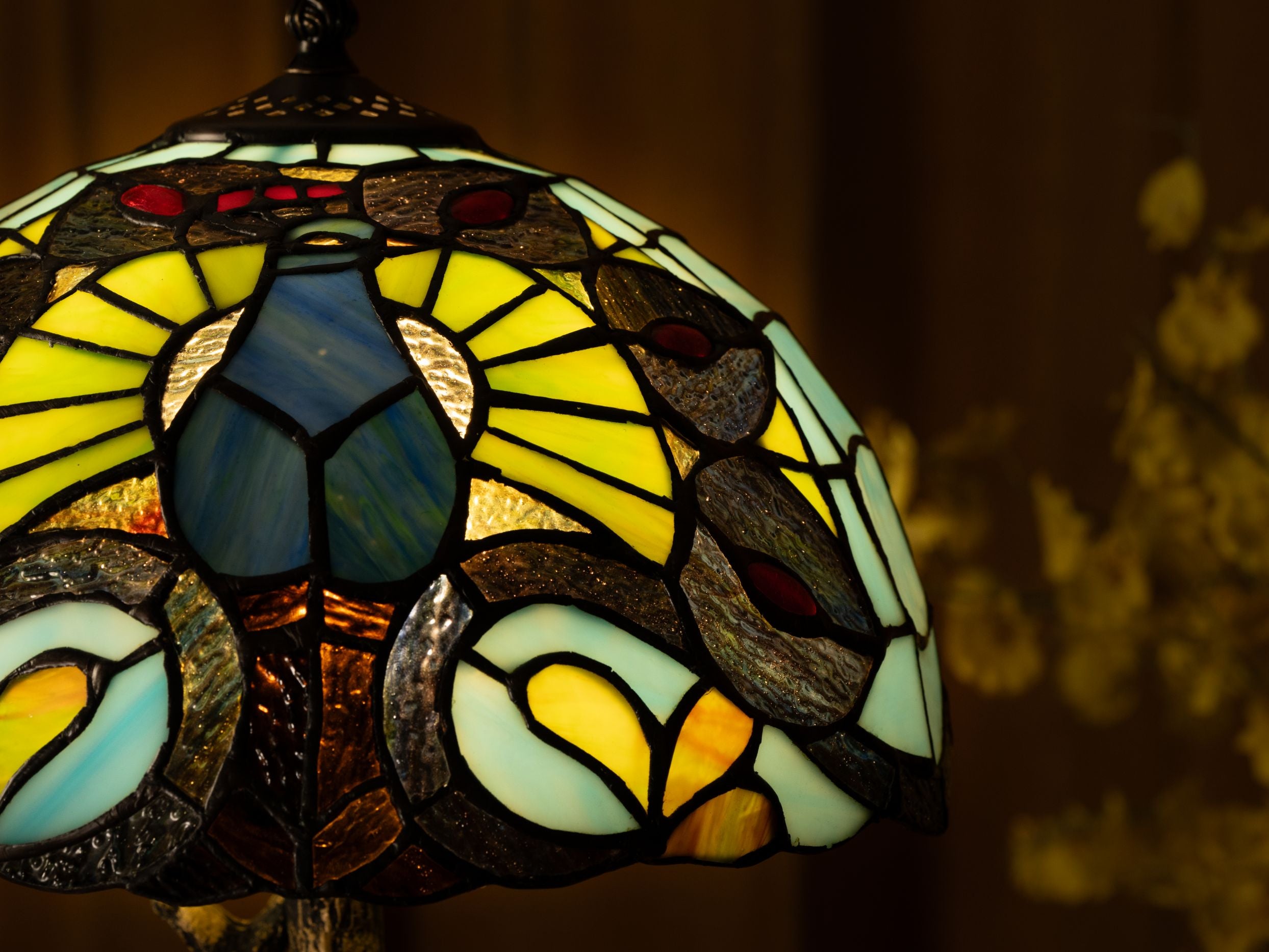 Enchanted Woods Tiffany Table Lamp