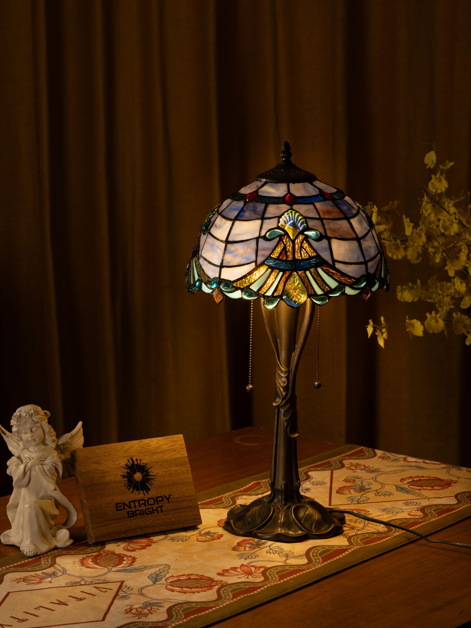 Majestic Wave Tiffany Table Lamp