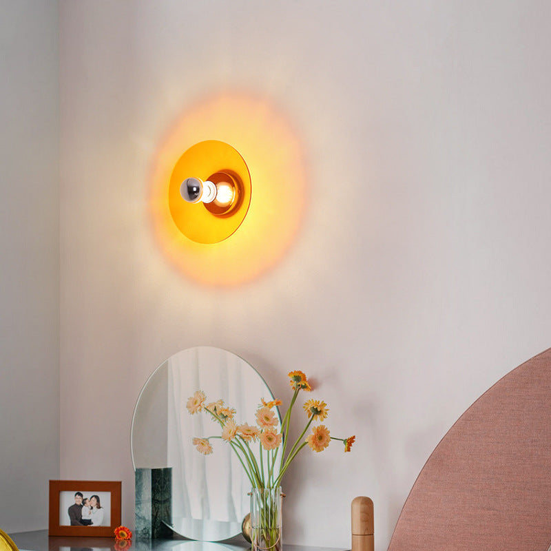 Retro UFO Disc Wall Light – Space Age Design