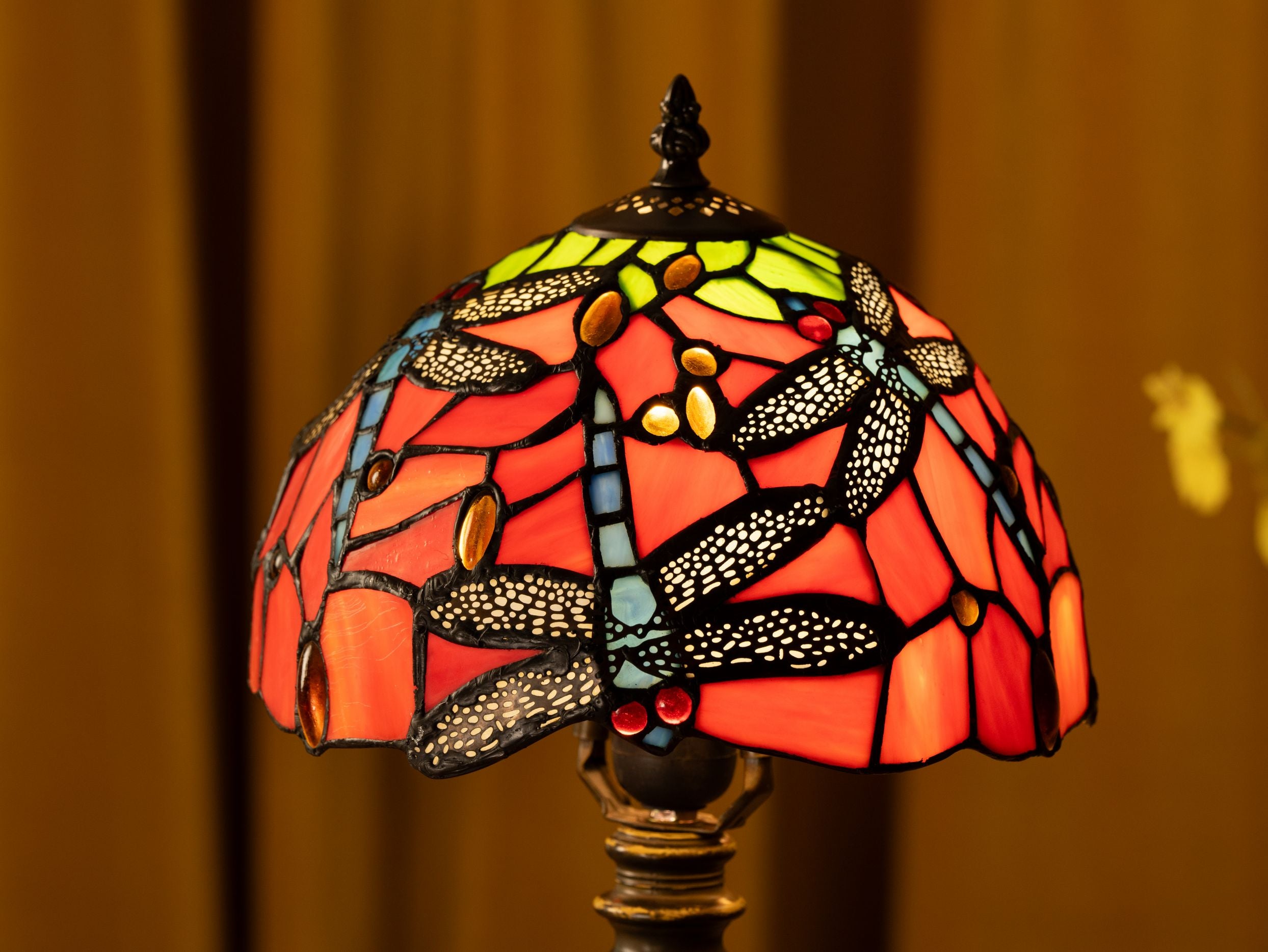 Lampe de table Tiffany Crimson Flight