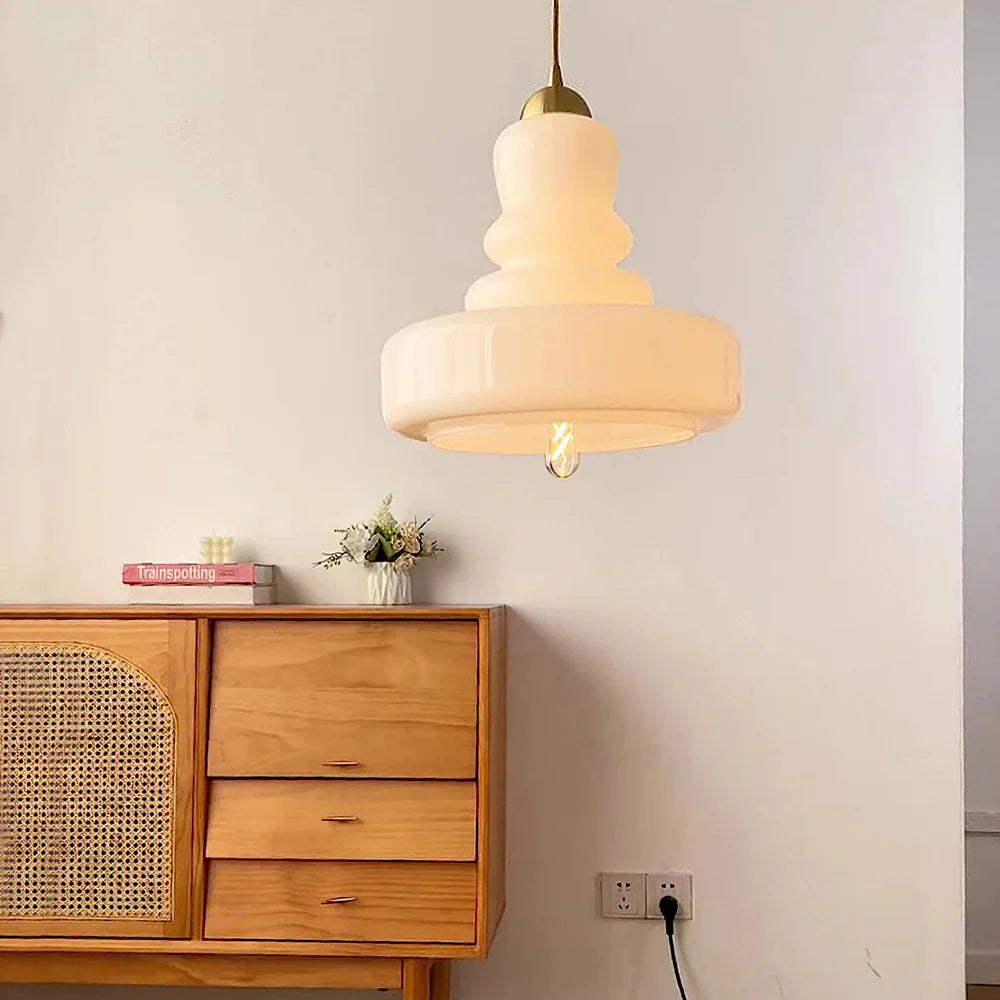 Gourd-Shaped Pendant Light – Stylish and Functional Lighting