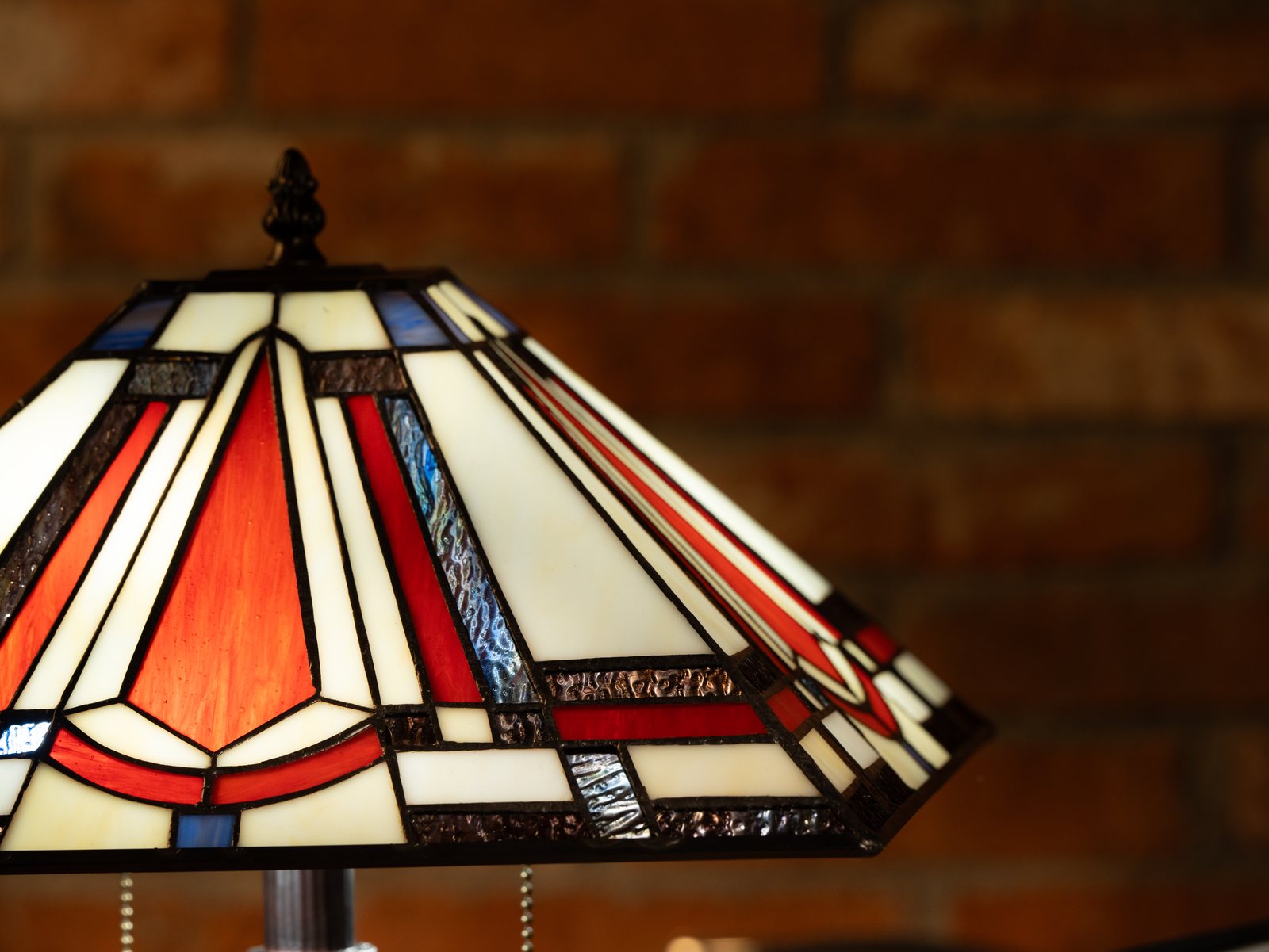 TIFFANY LAMPS — geometric shade, detail
